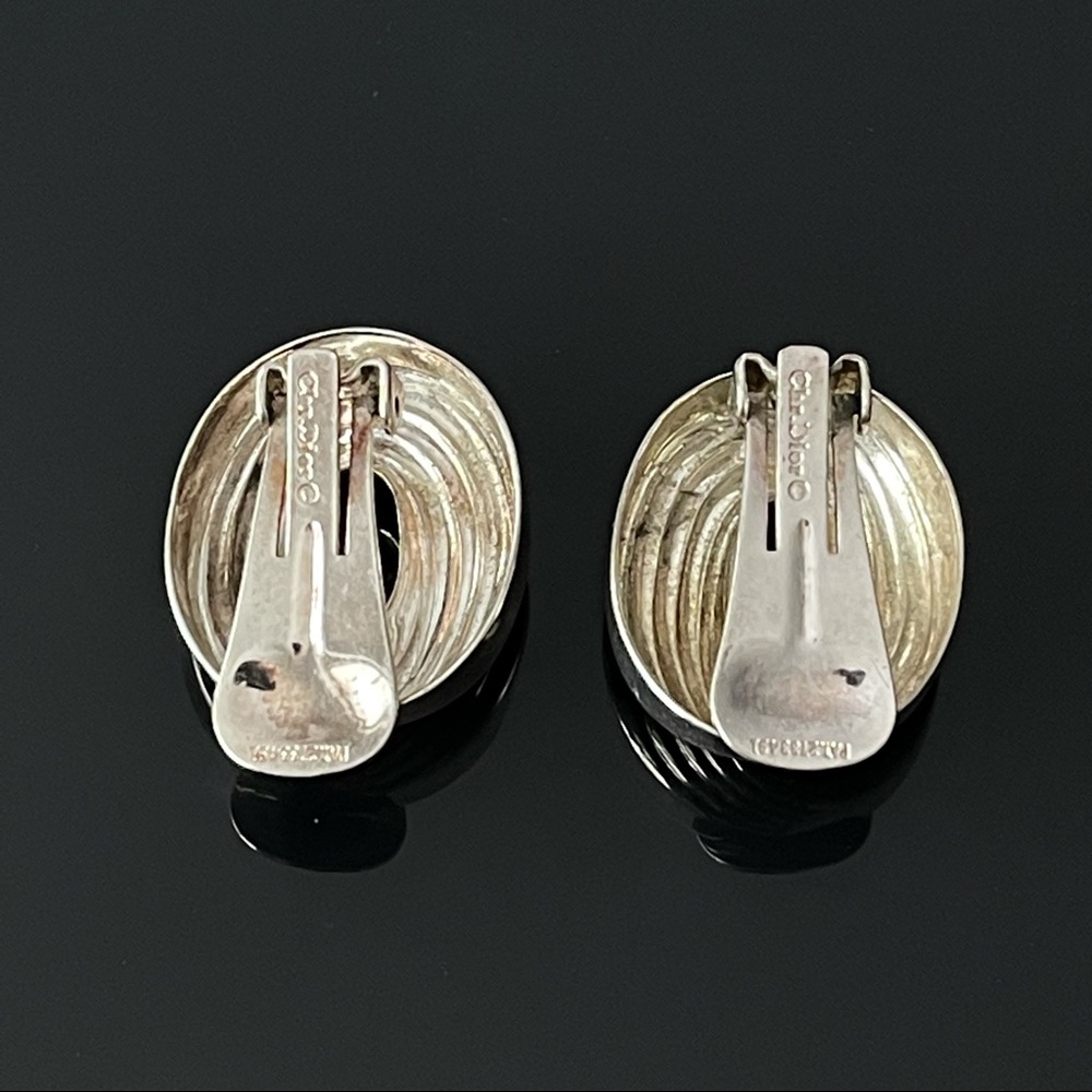 **SOLD**✨ Signed Dior Swirl MCM Vintage Clip On Earrings in Silver - Picture 2 of 2